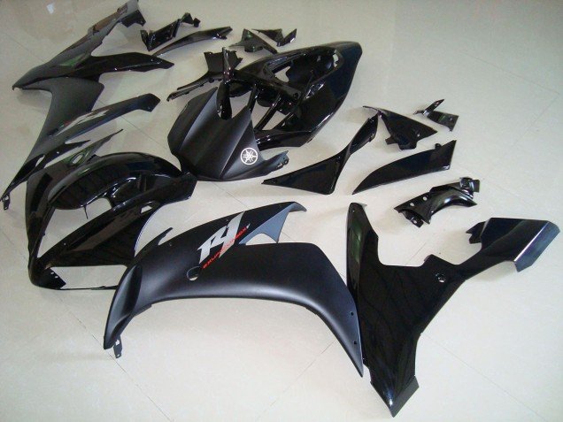 2004-2006 Glossy Black Yamaha YZF R1 Motorbike Fairing